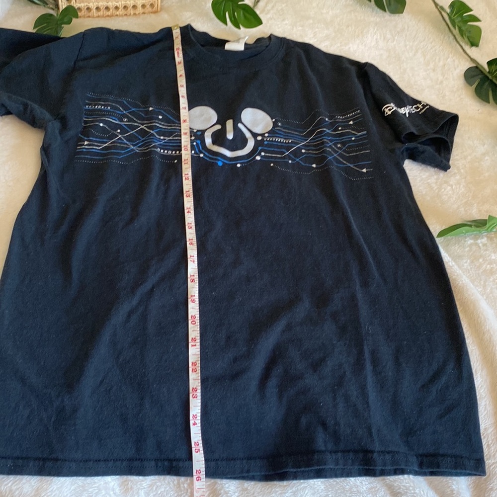 Disney Tech Shirt - Picture 2 of 5
